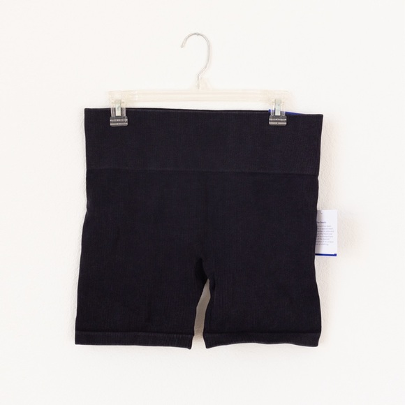 Joy Lab black ribbed bike shorts, size XL. - Picture 2 of 4